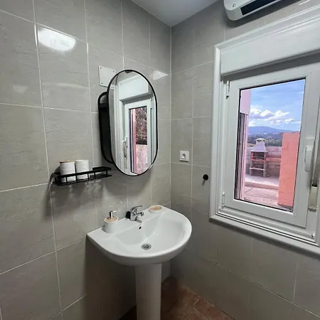 Casa Con Piscina Y Jacuzzi Abegondo A Coruna בית נופש